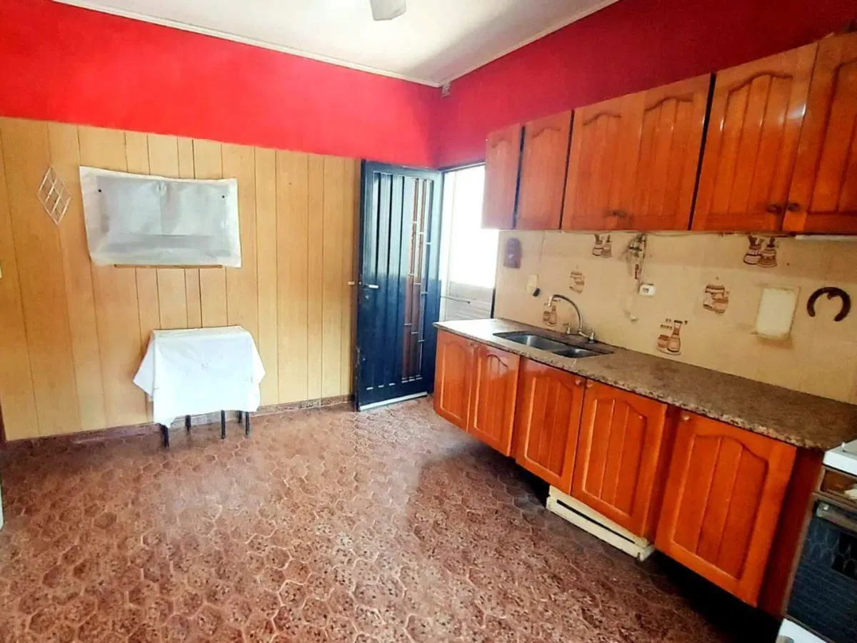 VENTA CASA 6 AMBIENTES PALOMAR PILETA QUINCHO DPTO 4