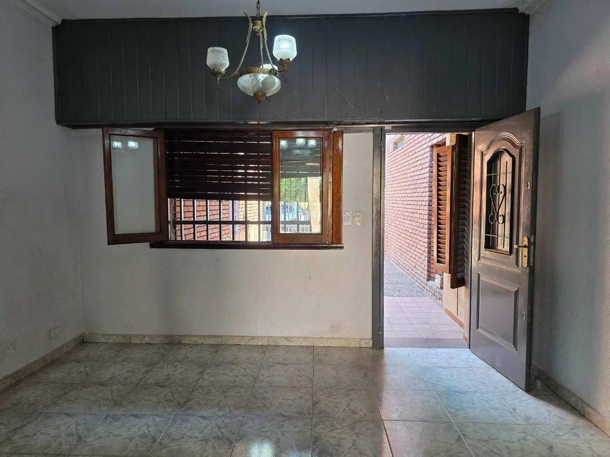 VENTA PH 3 AMBIENTES TERRAZA PROPIA JARDIN COCHERA 4