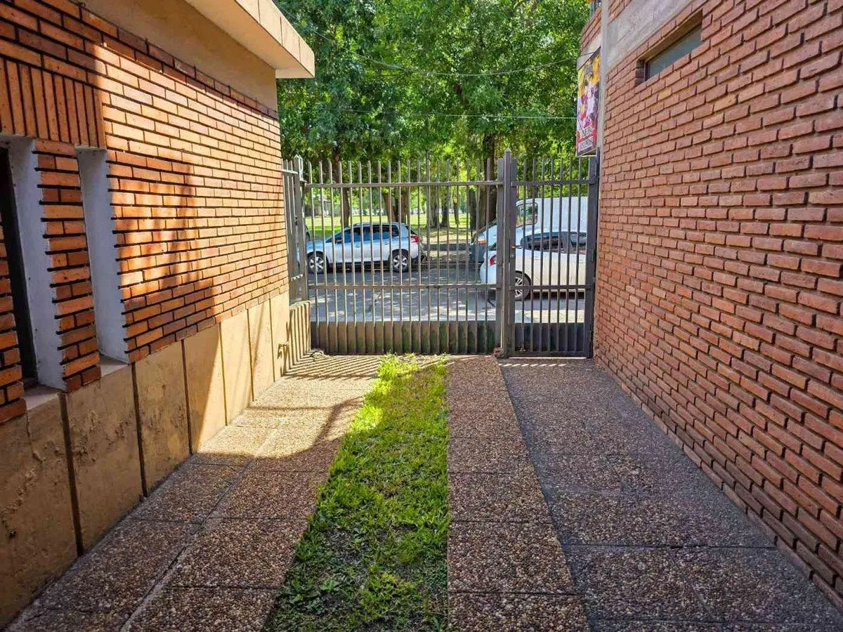 VENTA PH 3 AMBIENTES TERRAZA PROPIA JARDIN COCHERA 5