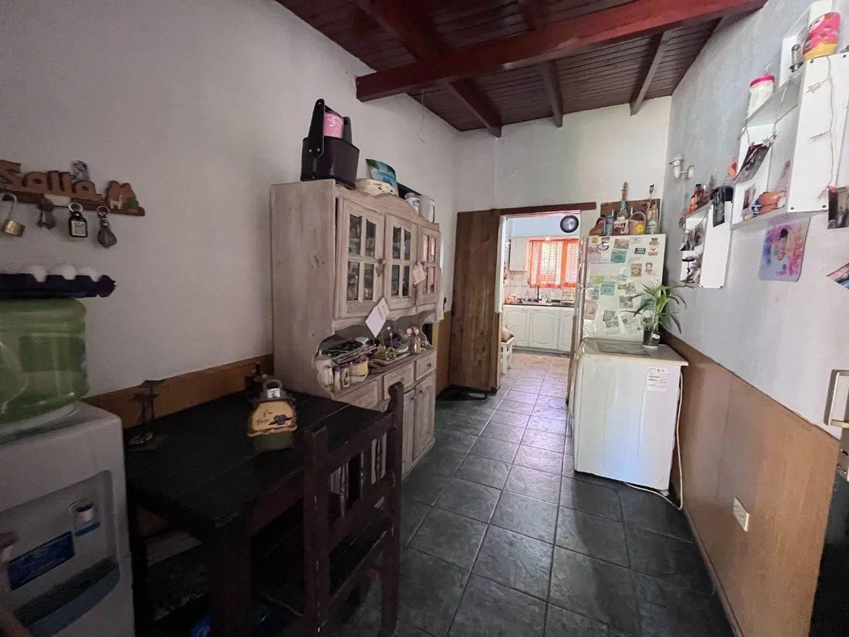 Casa con Piscina sobre Lote de 367m2 Udaondo 5