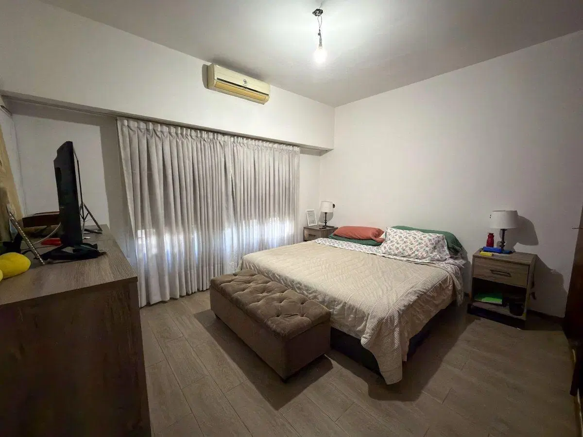 VENTA CASA 4 AMB COCHERA JARDIN PILETA CASTELAR 5