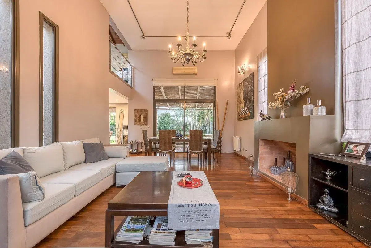 CASA VENTA CAMPOS DE ALVAREZ PISCINA LOTE CENTRAL 2