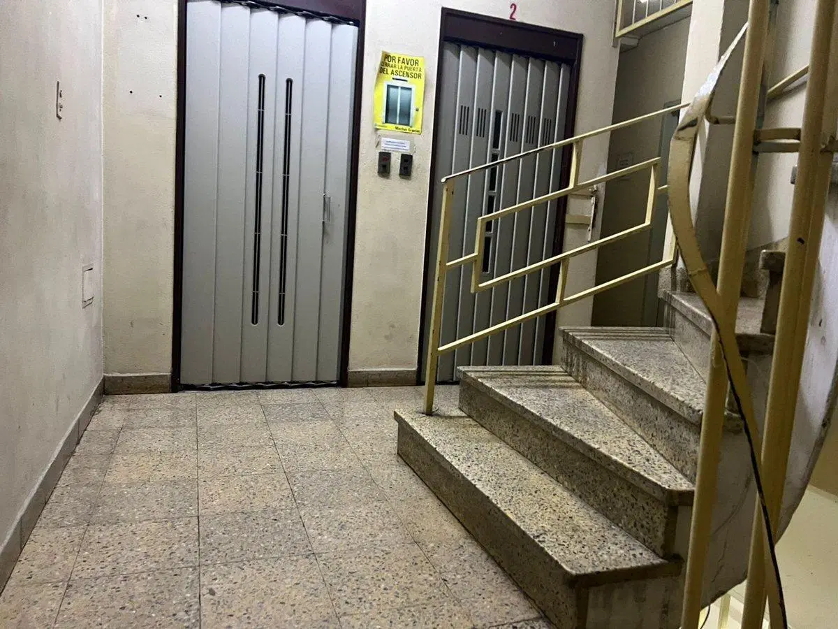 VENTA DE OFICINA MORON CENTRO 2