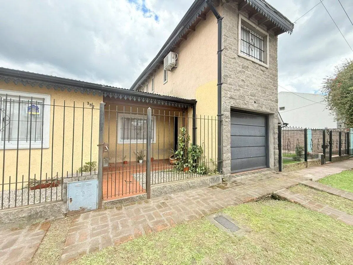 VENTA CHALET 4 AMB. PATIO Y COCHERA -ITUZAINGO 4