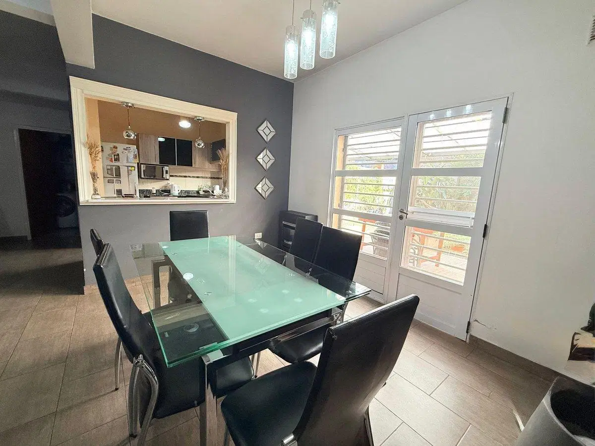 CASA MULTIFAMILIAR   – MERLO NORTE 8