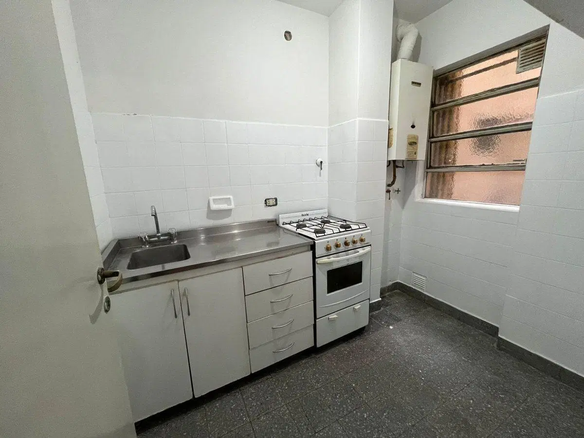 VENTA DEPTO 3 AMBIENTES- BALVANERA 4