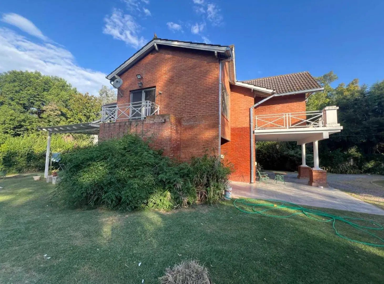VENTA CASA 4 AMB PISCINA  B. SANTA AMELIA CUOTAS 2