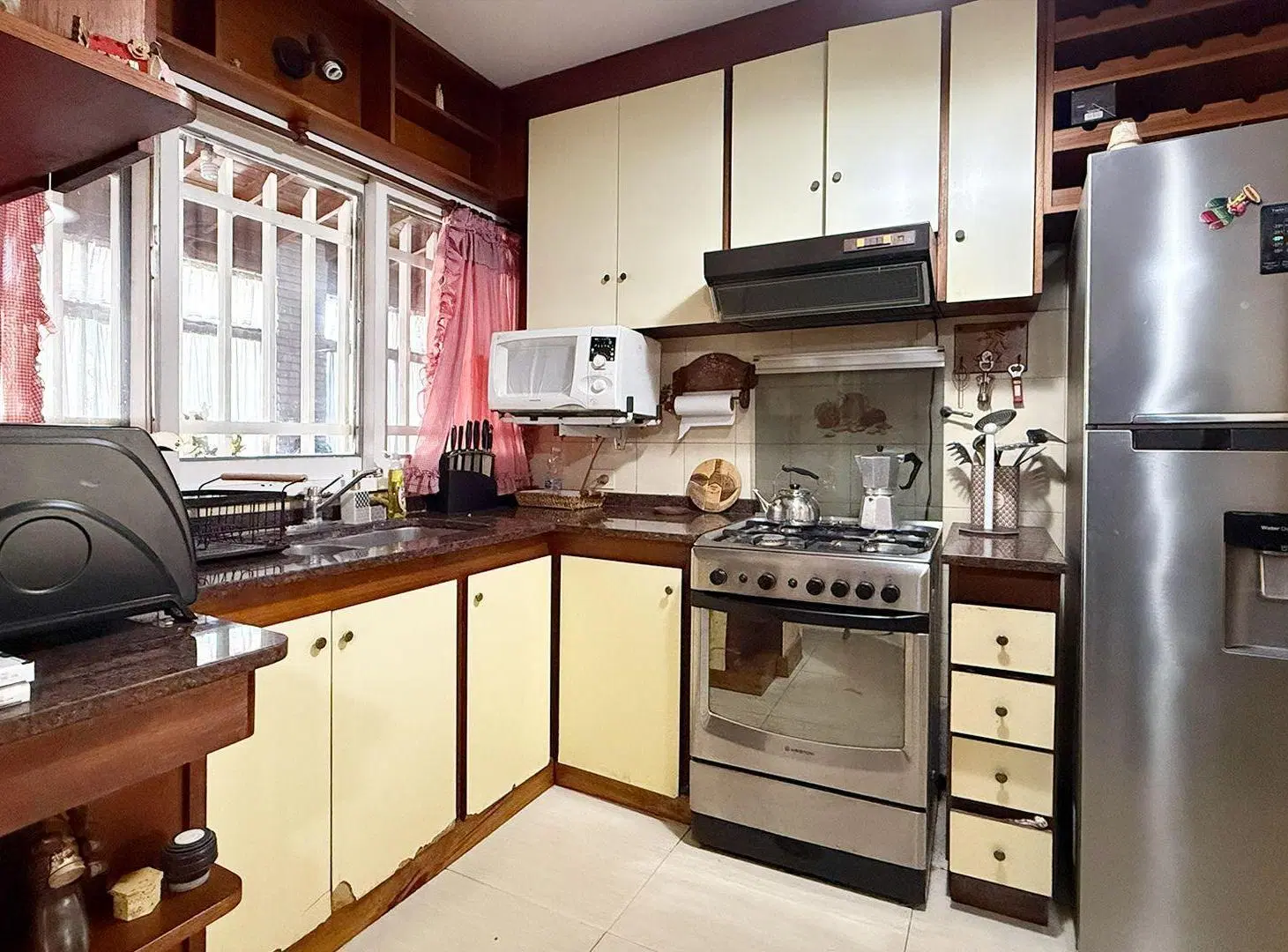VENTA CASA 4 AMBIENTES HURLINGHAM PILETA 4