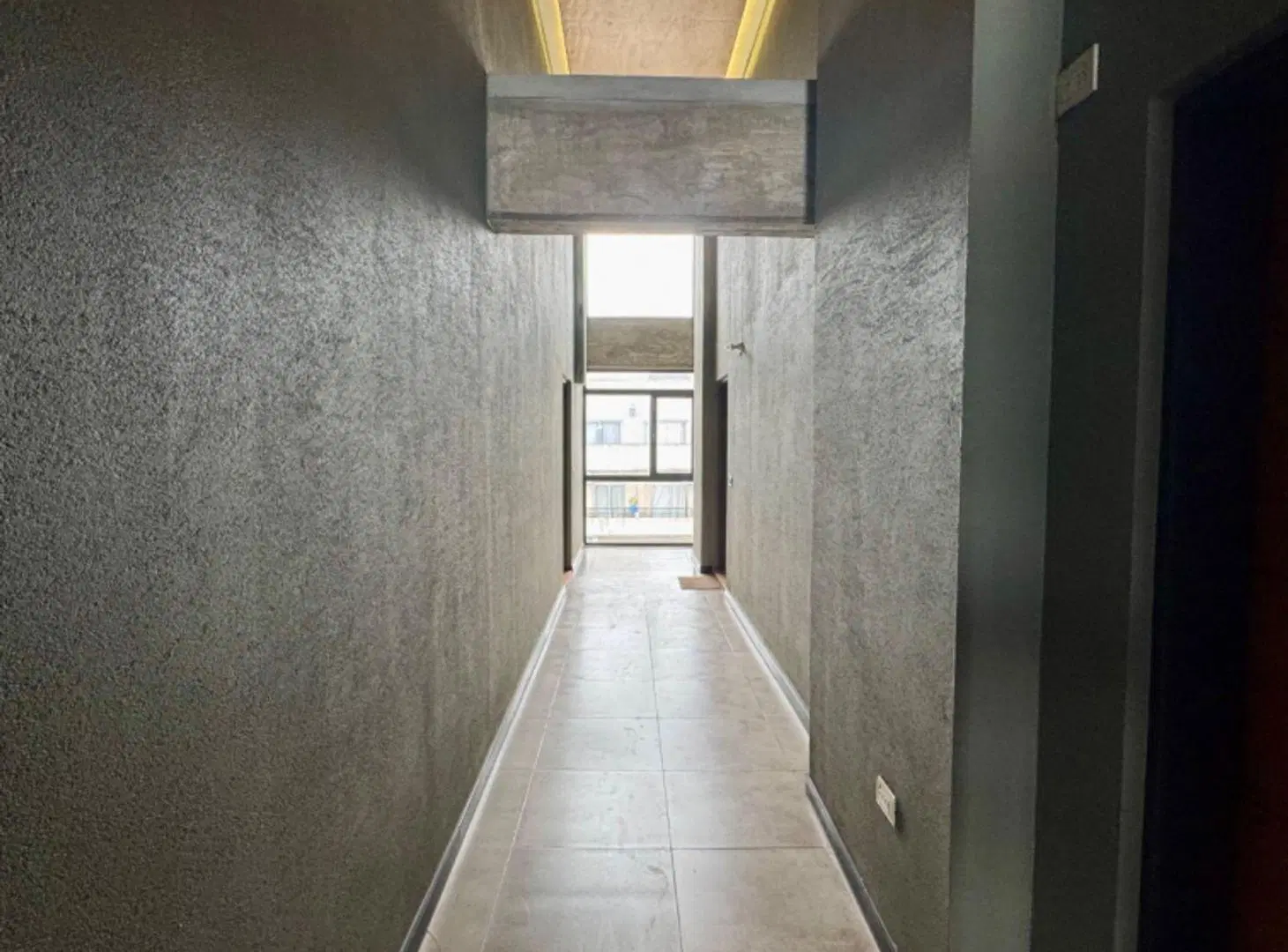 VENTA DEPTO 2 AMB COCHERA Y TERRAZA PROPIA MORENO 4