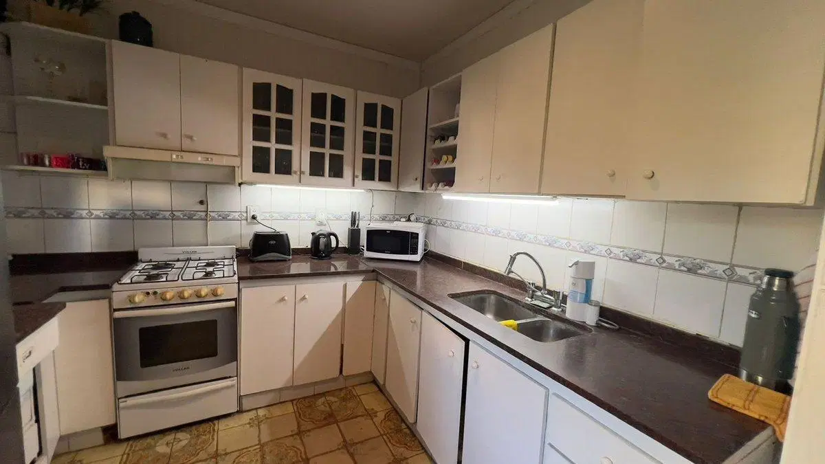 VENTA CHALET 4 AMB.  ZONA RESIDENCIAL, ITUZAINGO 4