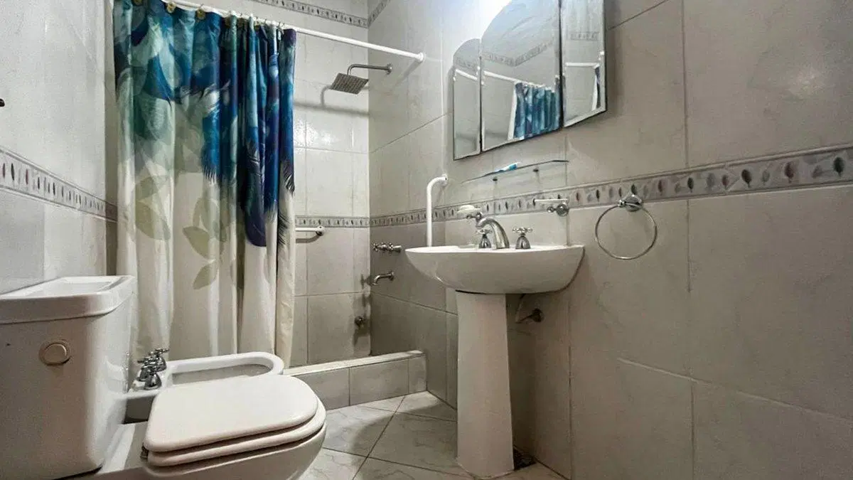 VENTA CASA MERLO 3AMB C JARDIN, QUINCHO Y TERRAZA 5