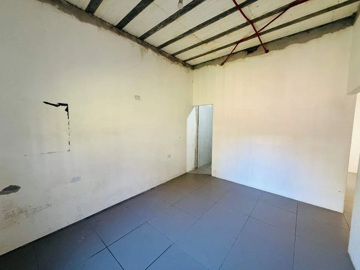 Galpon mas vivienda en venta, General Rodriguez 2