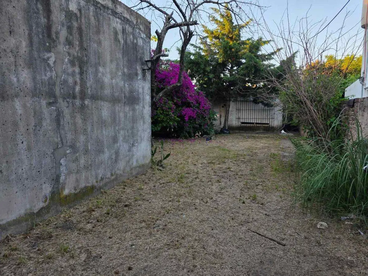 VENTA LOTE 8.66 X 35 CON MEJORAS SAN ANTONIO PADUA 3