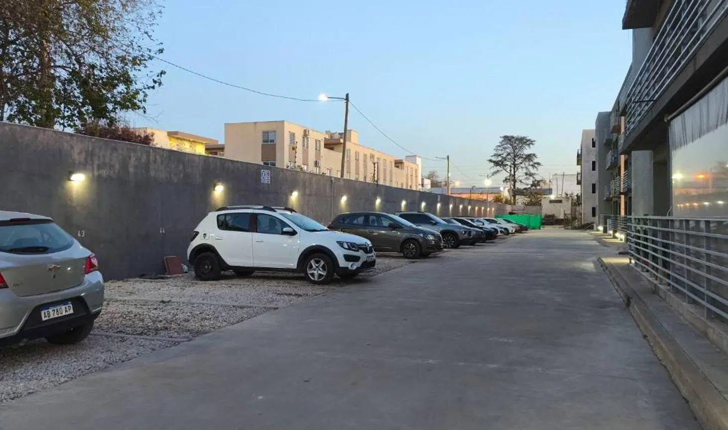 Venta departamento 3 amb Moreno complejo solares 4