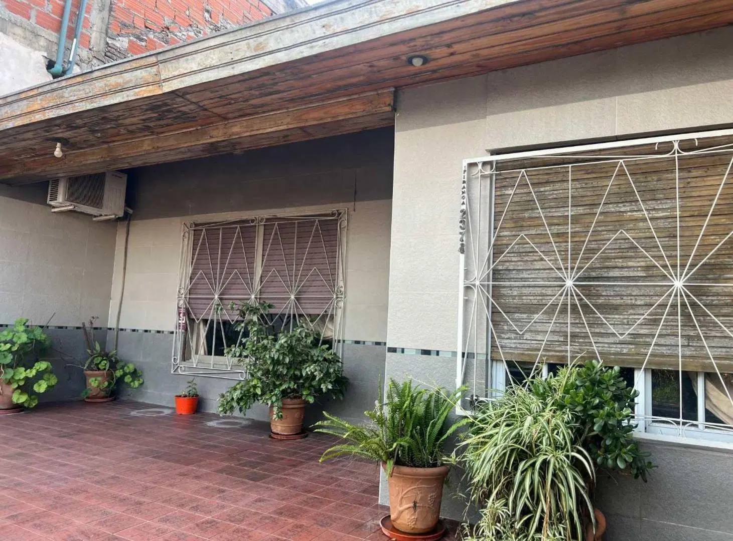 CASA VENTA R.CASTILLO 4 AMB PATIO/COCHERA/QUINCHO 3