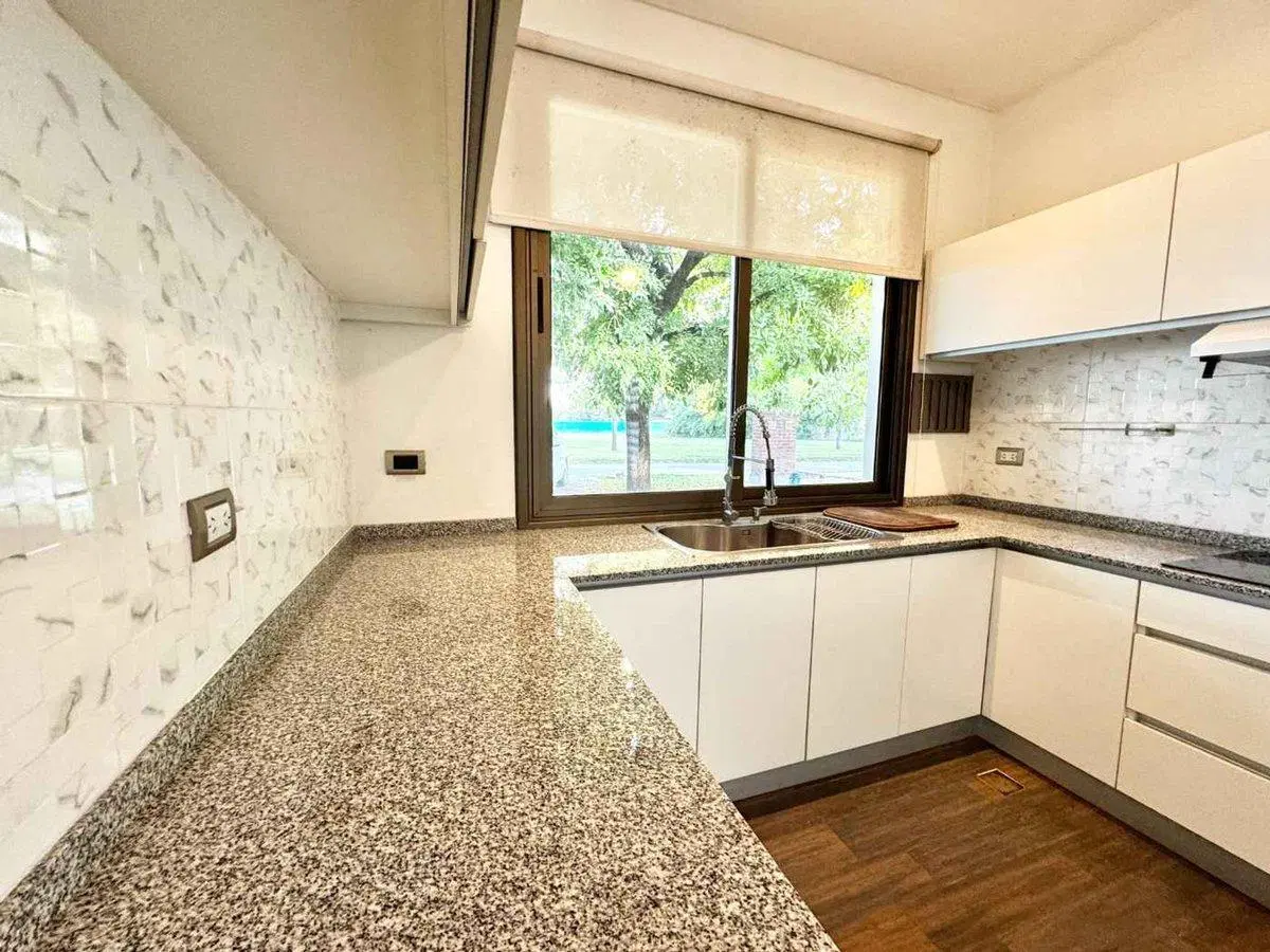 Venta Casa El Nacional en Lote interno 2