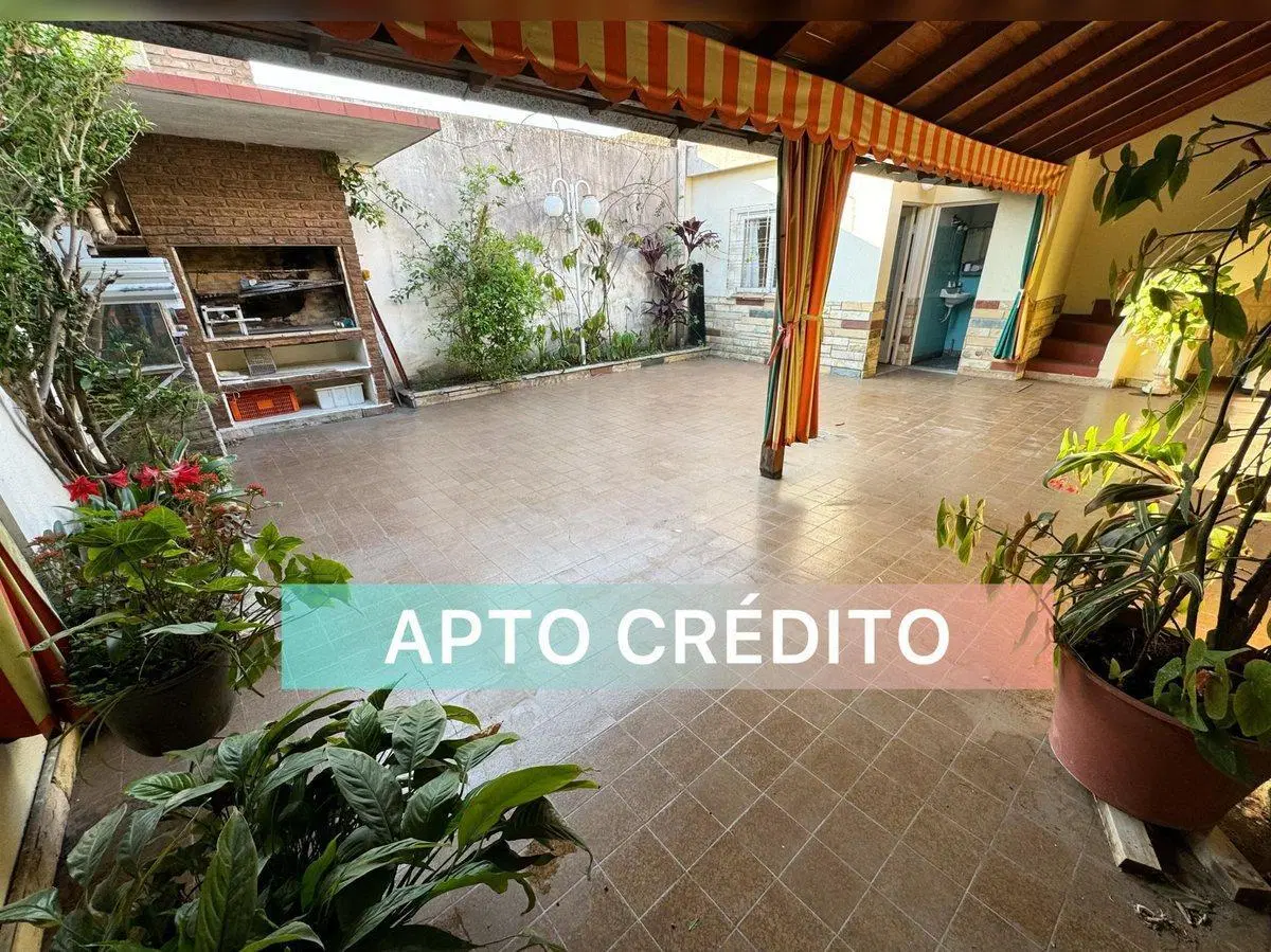 VENTA CASA 4 AMB PATIO – HAEDO - APTO CREDITO 2