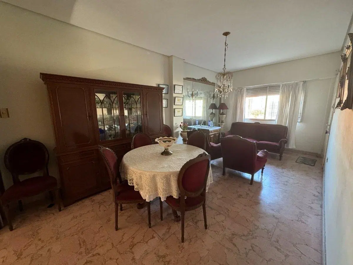VENTA CASA 4 AMB PATIO – HAEDO - APTO CREDITO 5