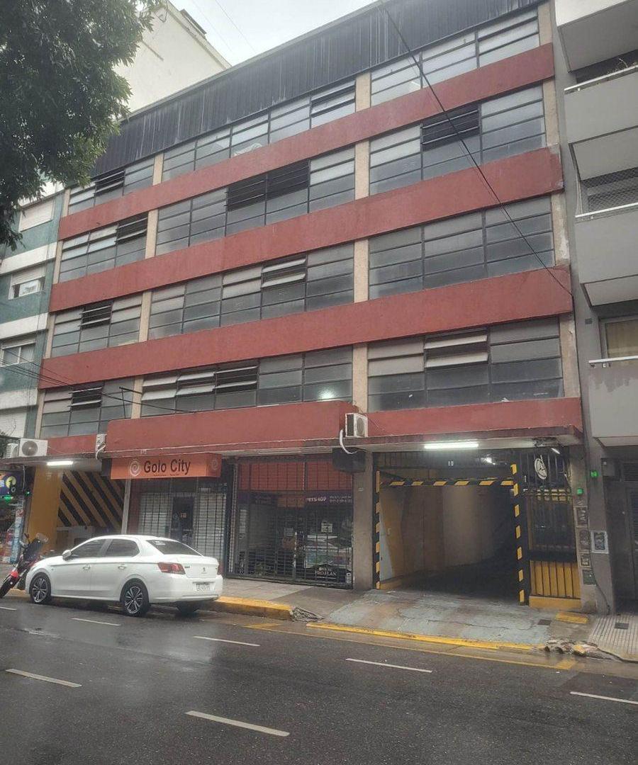 COCHERA AV MONROE y CIUDAD de la PAZ OPORTUNIDAD!!