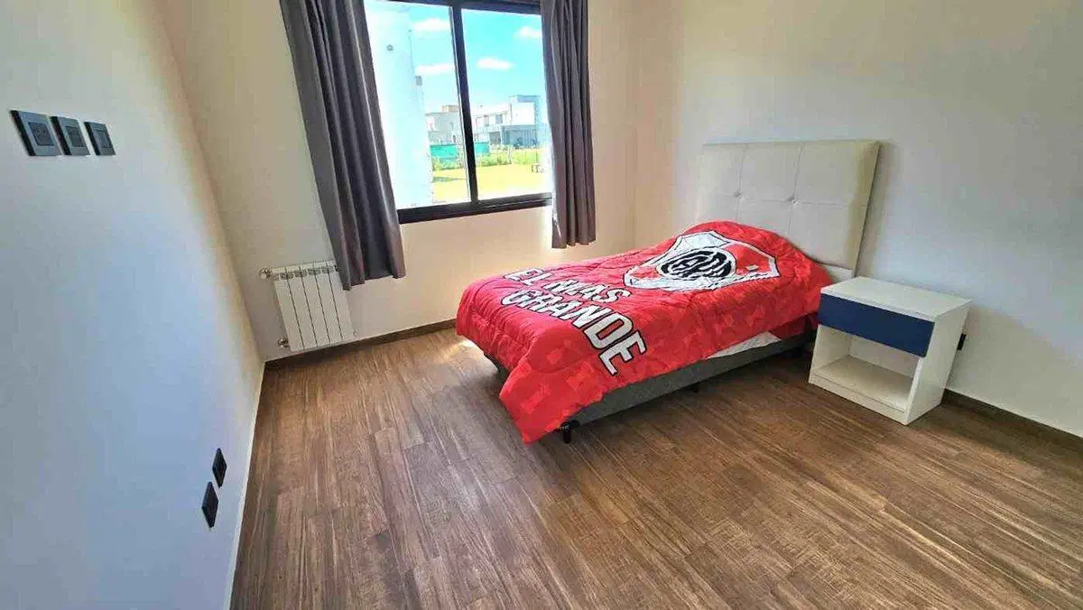 VENTA CASA 4 AMB PRADOS DEL OESTE MORENO FINANCIA 8