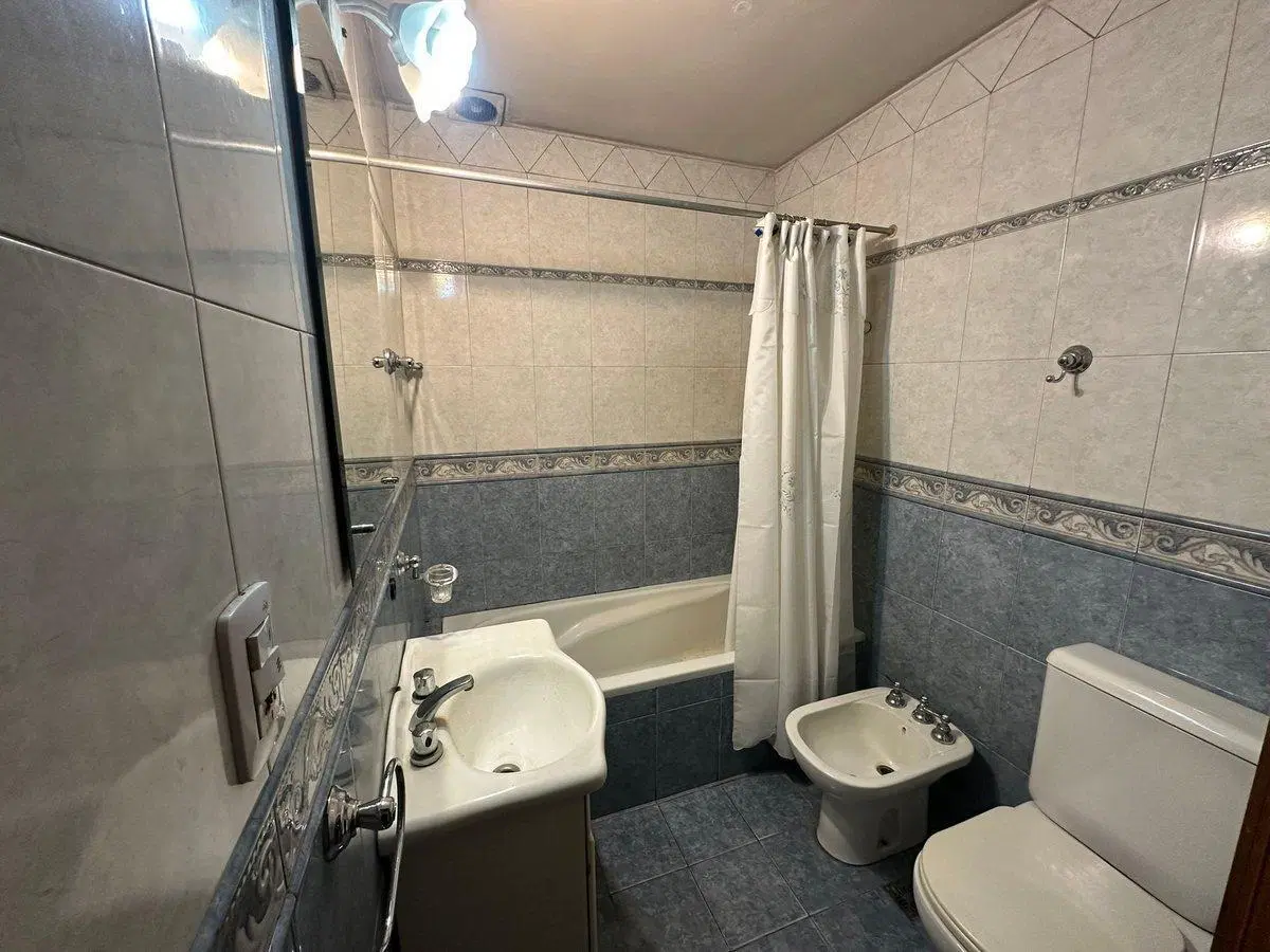 VENTA CASA 4 AMBIENTES COCHERA LOTE PPIO ITUZAINGO 3