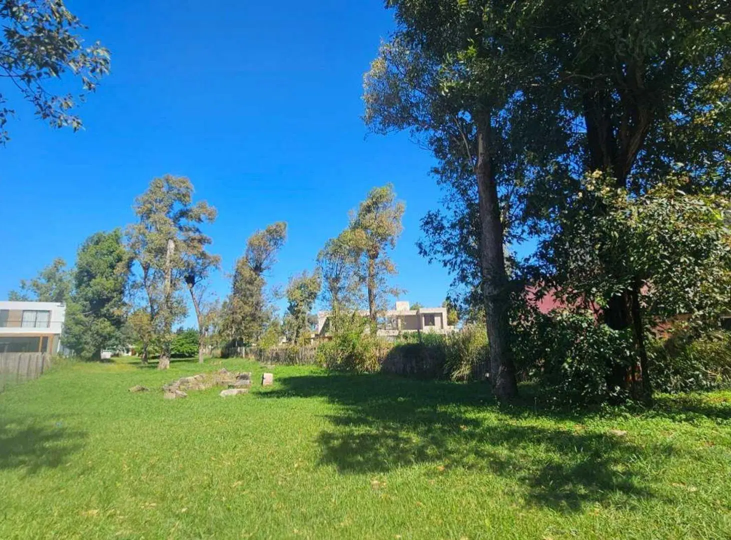 LOTE CENTRAL 600M2 EN ALVAREZ DEL BOSQUE MORENO 3