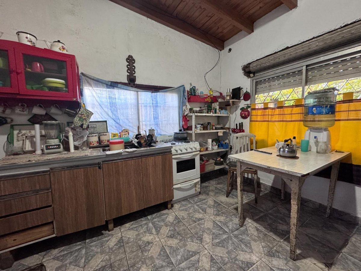Foto de VENTA CASA 3 AMB PARQUE GALPON CASTELAR SUR, imagen 3