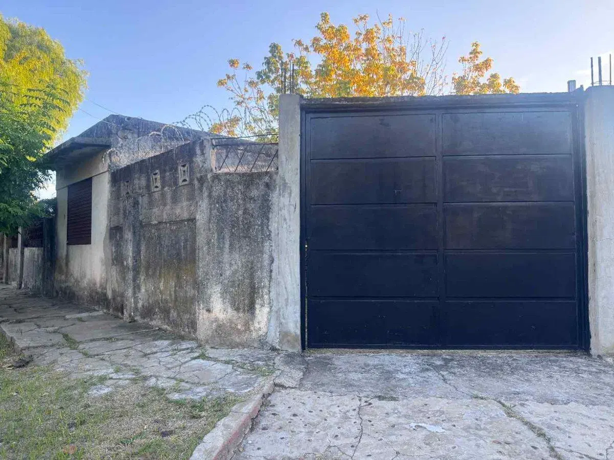 VENTA CASA 3 AMB PARQUE GALPON CASTELAR SUR 2