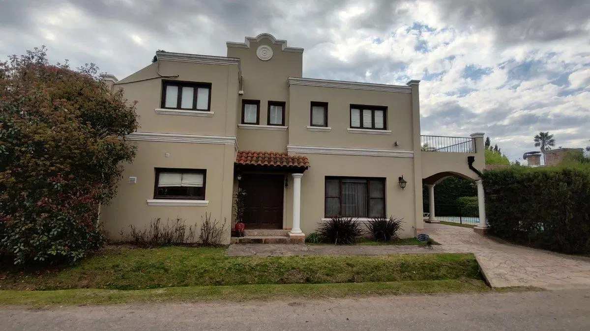 VENTA  PROPIEDAD COUNTRY BANCO PROVINCIA 6 AMB. 4
