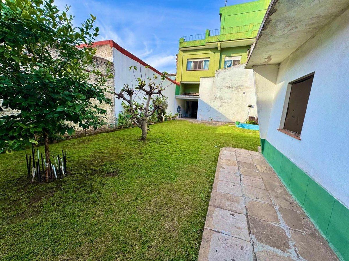 Foto de PERMUTA O VENTA CASA DPTO LOCAL JARDIN GARAG HAEDO, imagen 2