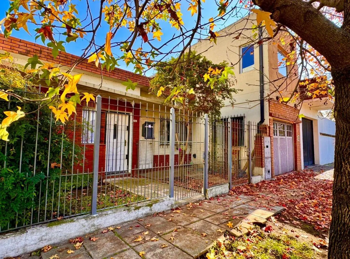 VENTA EN BLOCK 2 CASAS 3 AMB C/U CASTELAR NORTE 3