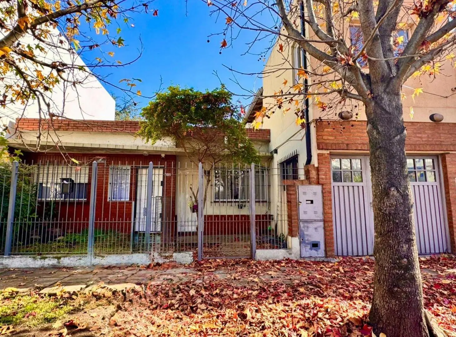 VENTA EN BLOCK 2 CASAS 3 AMB C/U CASTELAR NORTE 5