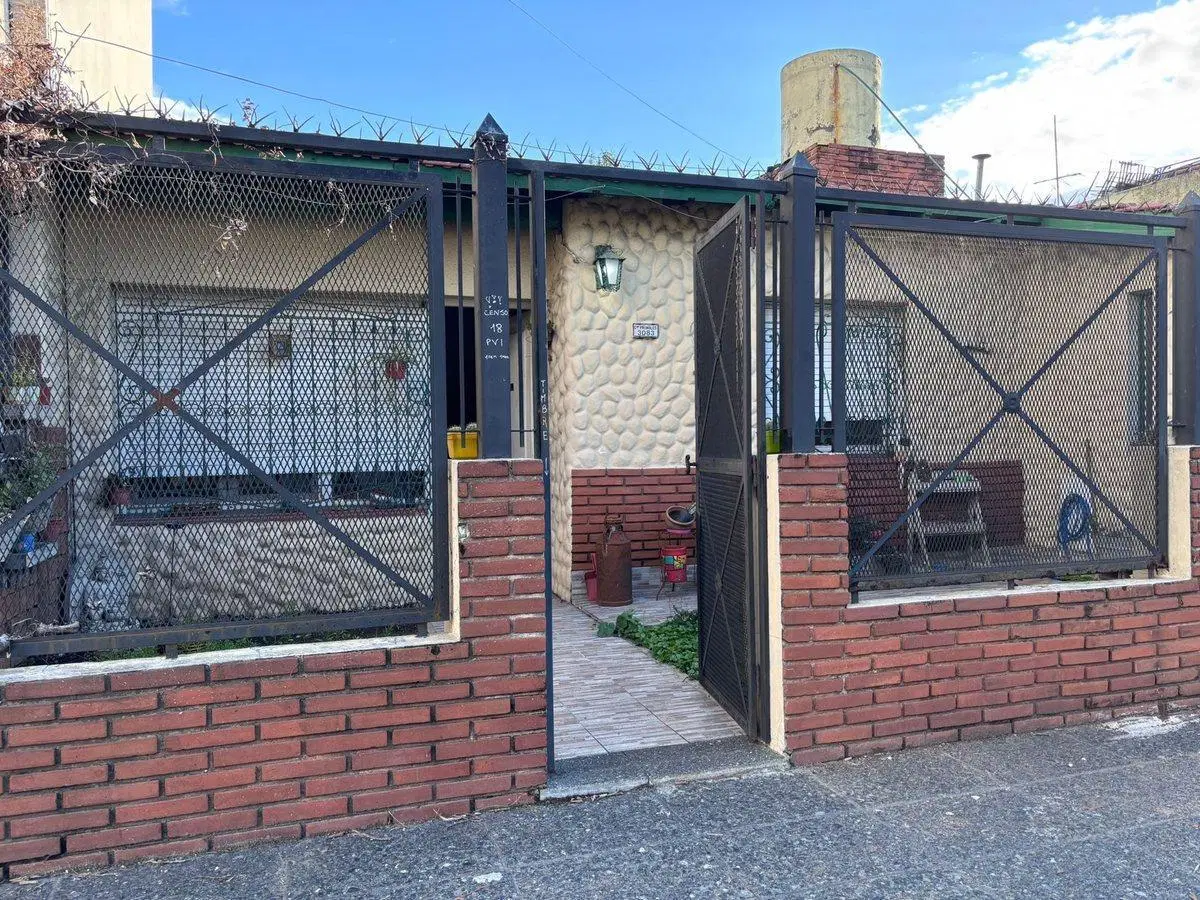 VENTA CASA 4 AMBIENTES LOMAS DEL MIRADOR 8