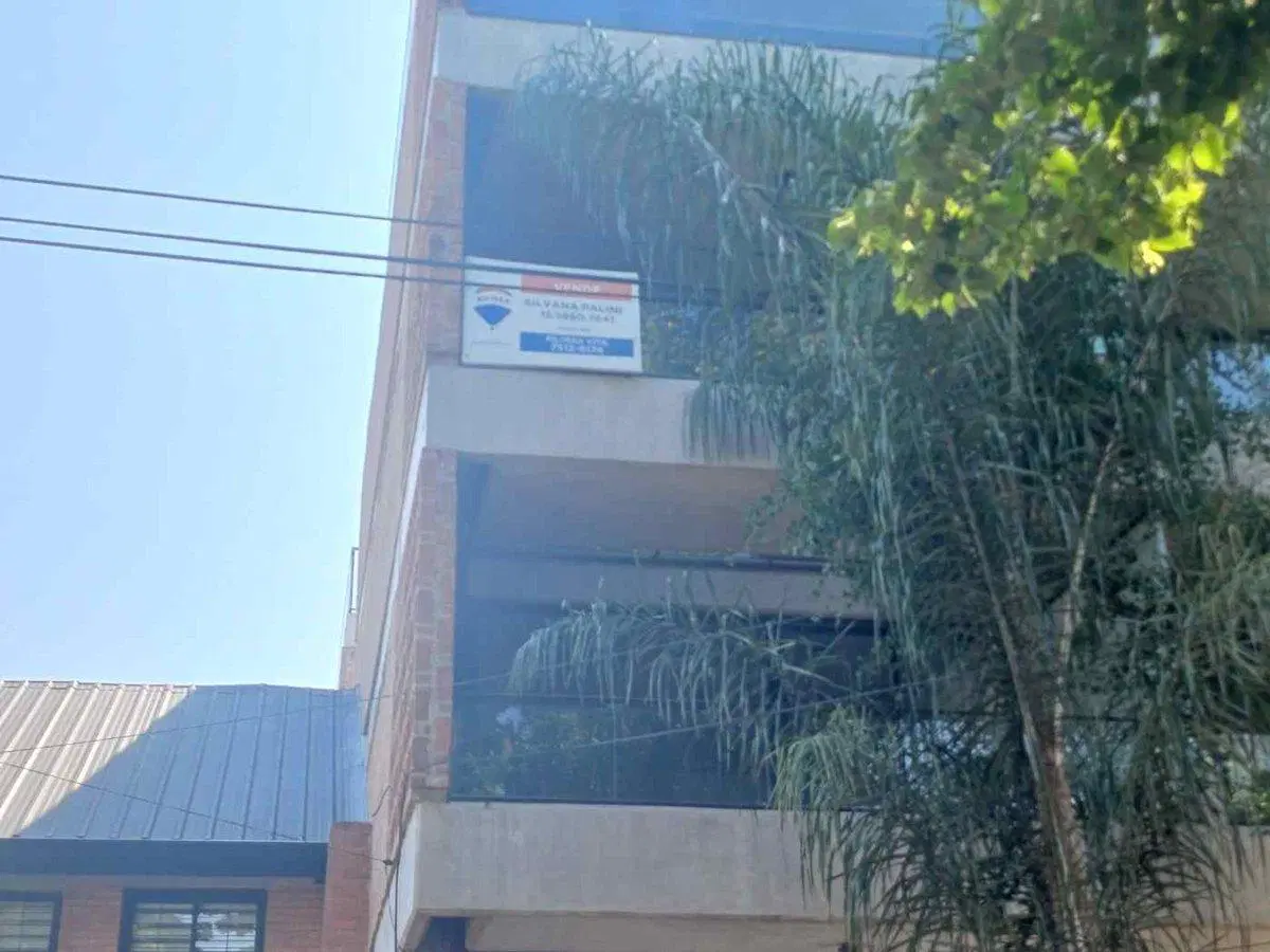 VENTA  COCHERA A METROS DE TRIBUNALES SAN MARTIN 5