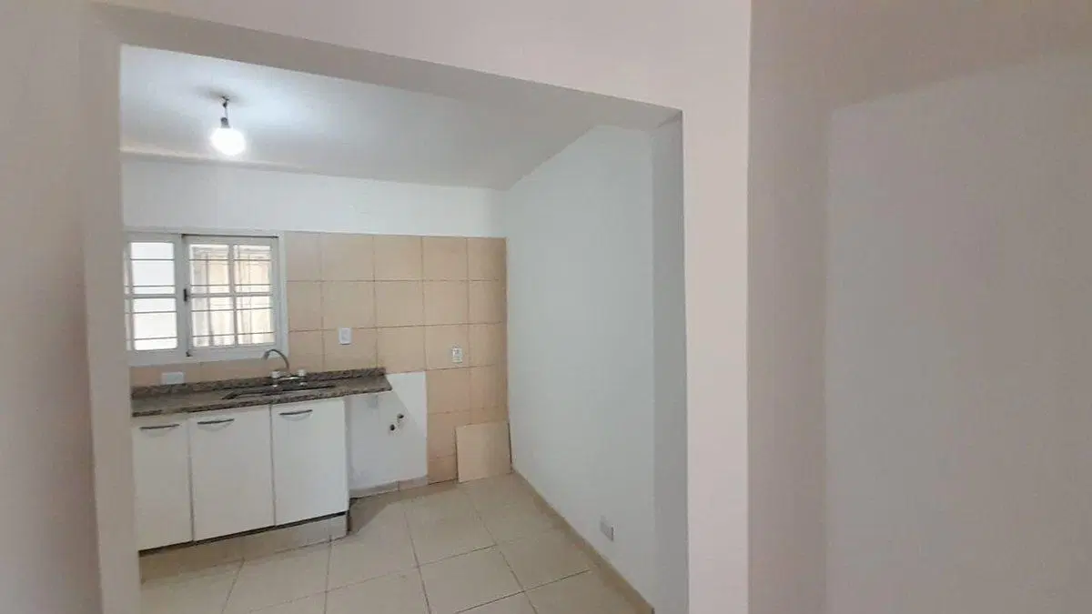 VENTA PH 3 AMBIENTES EN CASTELAR OFRECE FINANCIAR 4