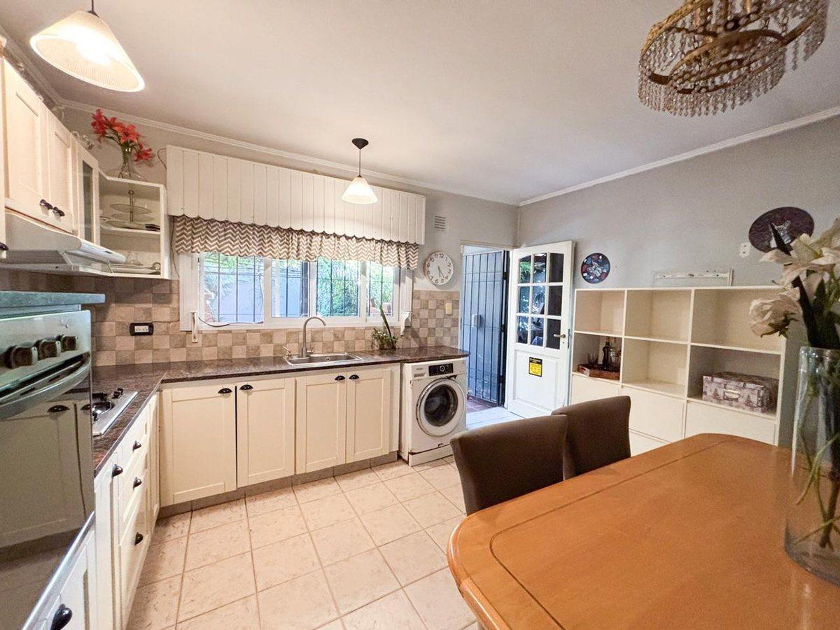 Foto de VENTA TRIPLEX 4 AMB COCHERA PARQUE - SA DE PADUA, imagen 4