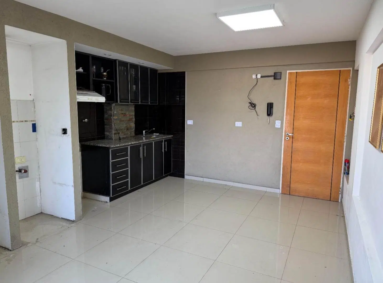 VENTA DEPTO 2 AMB BALCON COCHERA MORON APTOCREDITO 5