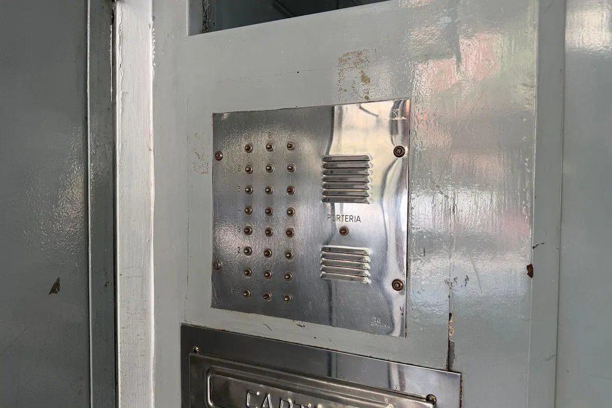 VENTA Mono PISO ALTO Balcon CREDITO. Caballito 8