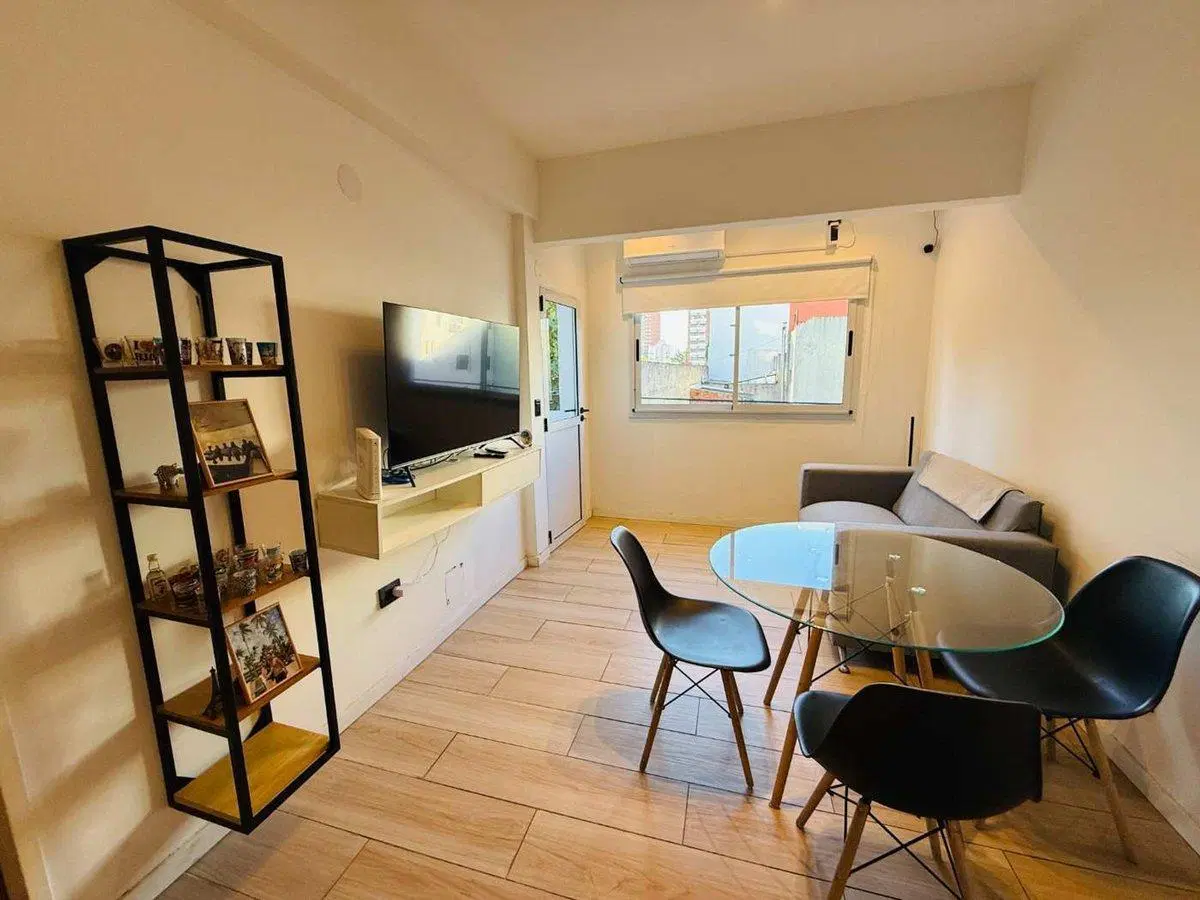 Departamento 3 ambientes en venta, Ramois Mejia 3