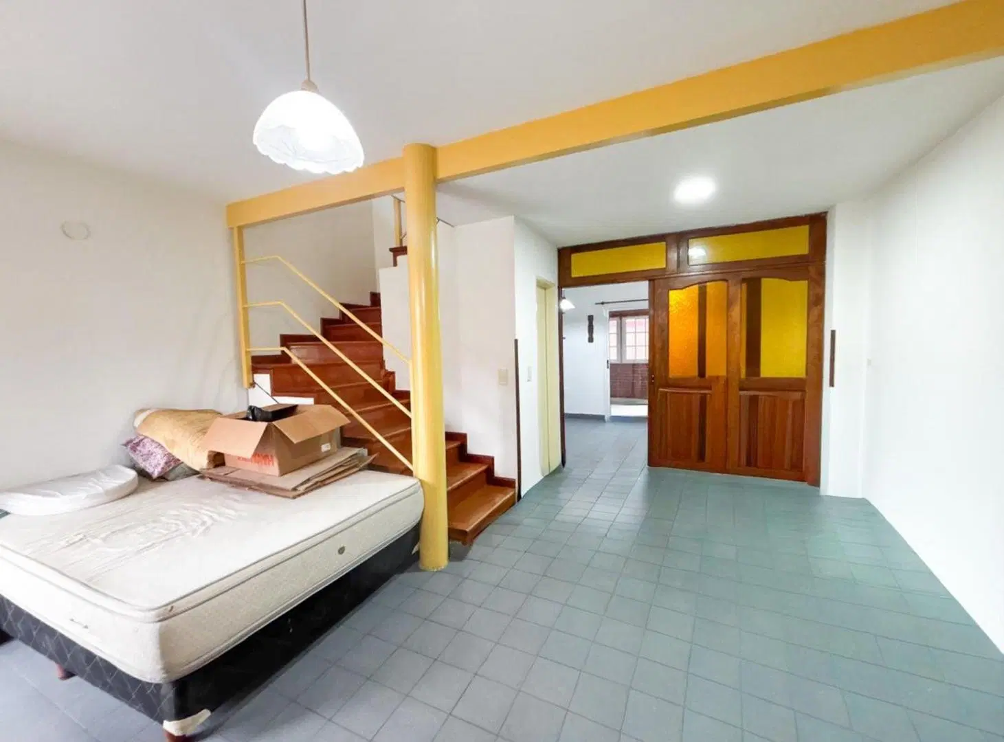 VENTA PH 4 AMBIENTES PARQUE Y COCHERA - HURLINGHAM 2