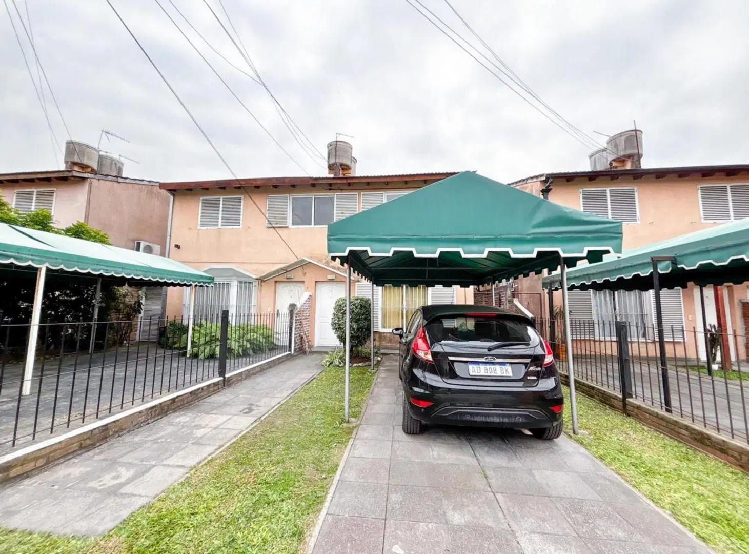 VENTA PH 4 AMBIENTES PARQUE Y COCHERA - HURLINGHAM 3