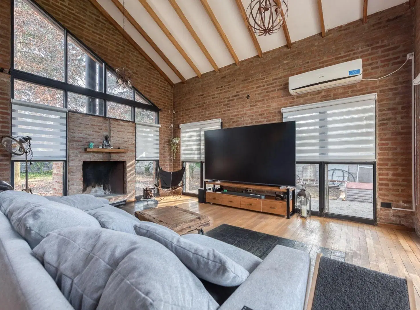 VENTA CASA PARQUE LELOIR EXCELENTE ESTADO 2
