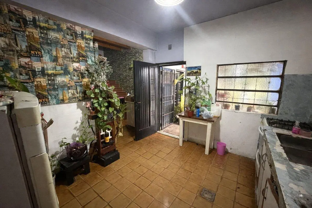 VENTA CASA 3 AMB LOTE 511 M2 B. SAN CARLOS MORENO 5