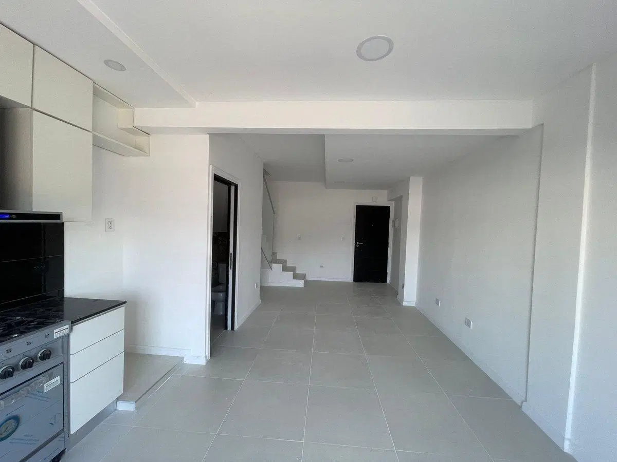 VENTA  DPTO DUPLEX 3 AMB  NUEVOS LOMAS DEL MIRADOR 4