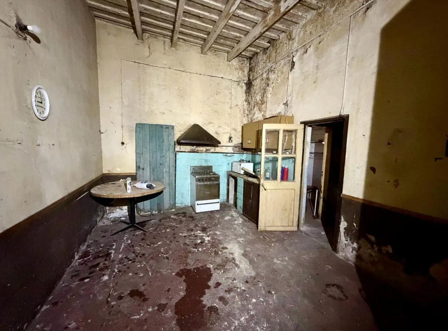 VENTA CASA A REFACCIONAR CON TERRENO 375 LIBERTAD 5