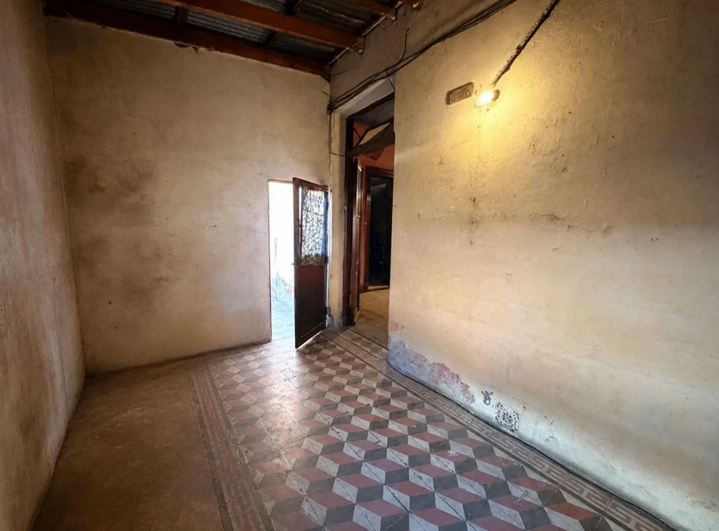 VENTA CASA A REFACCIONAR CON TERRENO 375 LIBERTAD 3