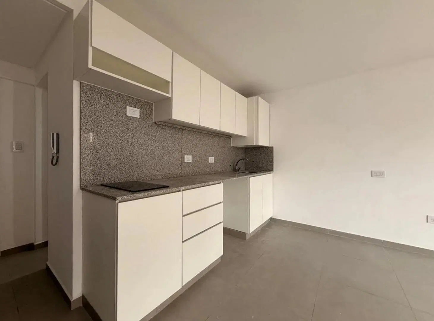 VENTA DEPTO MONOAMB MORON BALCÓN A ESTRENAR 4