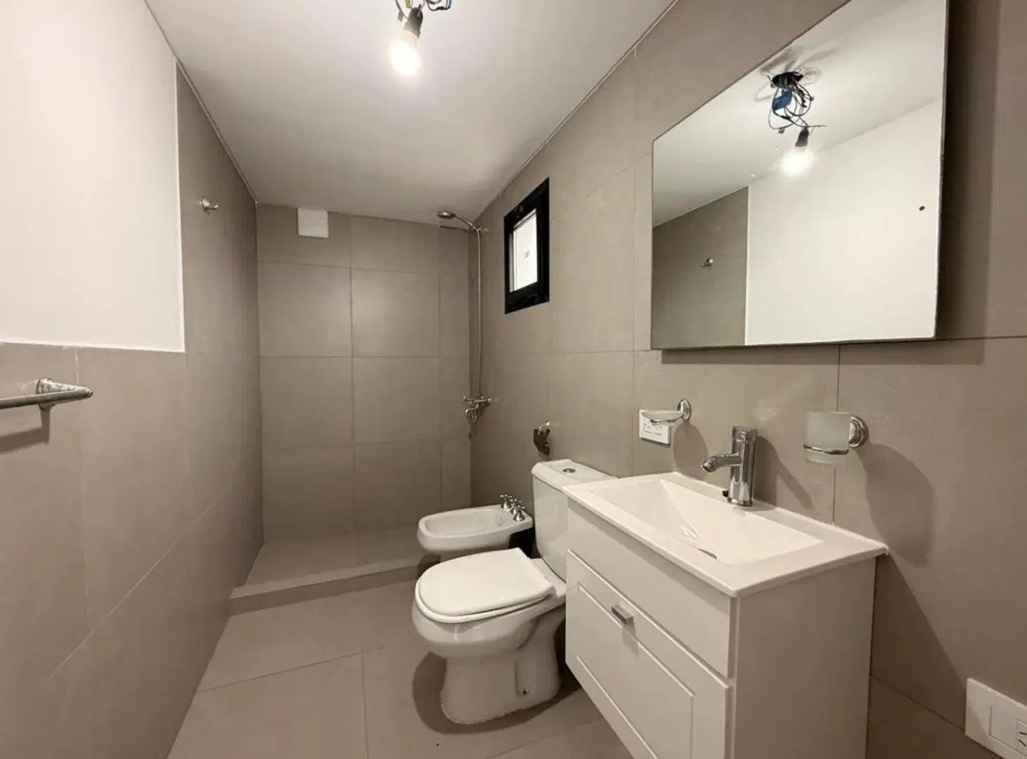 VENTA DEPTO MONOAMB MORON BALCÓN A ESTRENAR 2