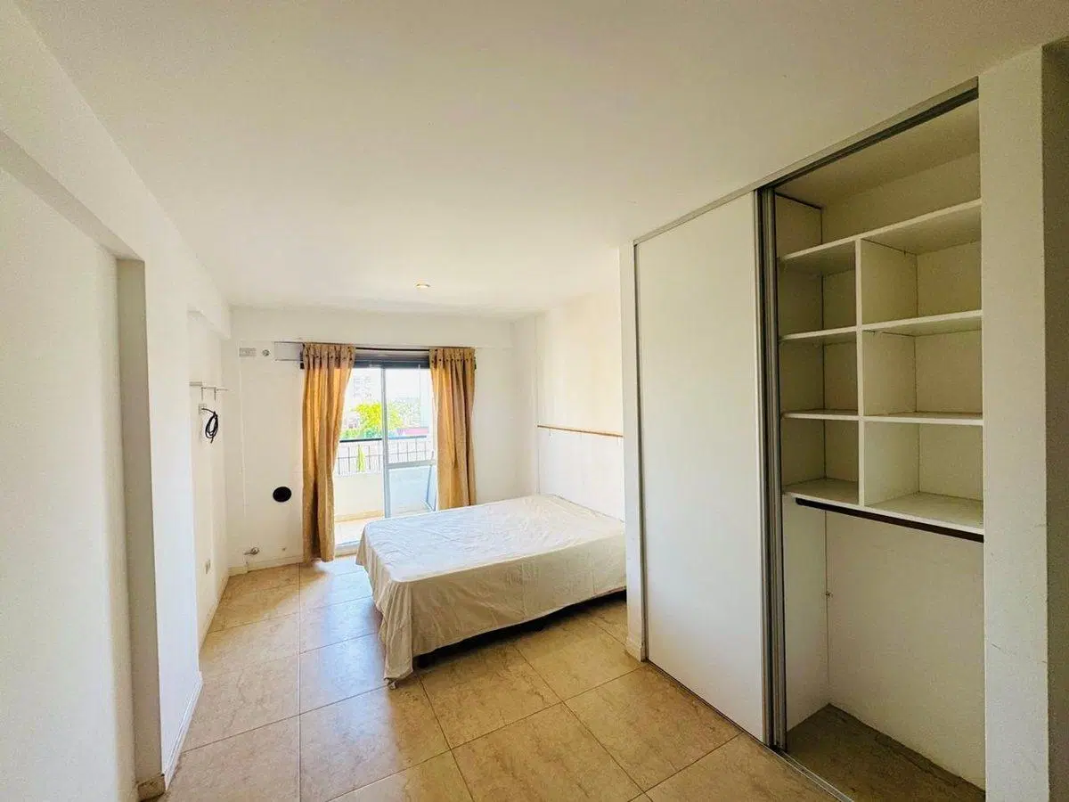 VENTA MONOAMBIENTE BALCON CON PARRILLA EN CASEROS 4