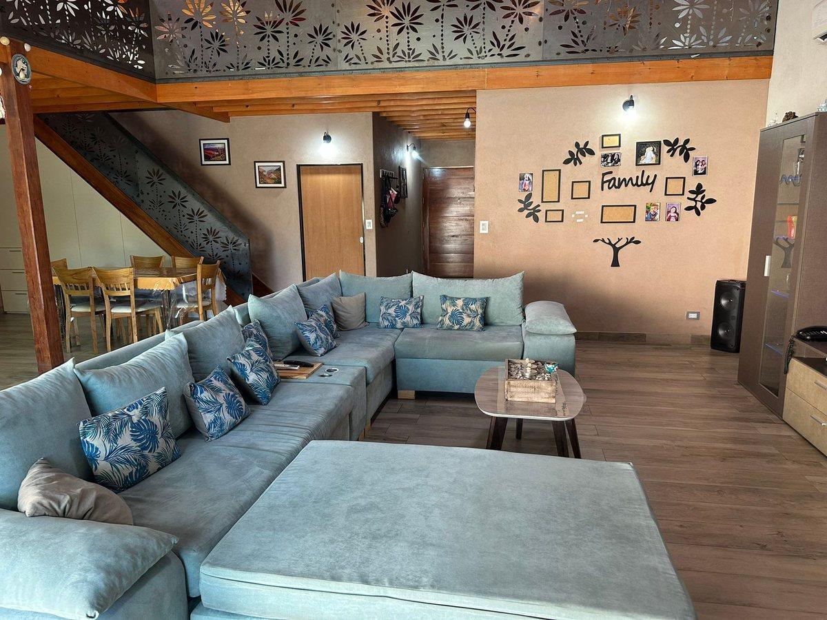 Foto de CASA EN VENTA 5 AMB C/PISCINA Y 2 COCHERAS MORON, imagen 5